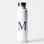Bouteille D'eau Monogramme et nom personnalisés<br><div class="desc">Monogramme personnalisé et cadeau de nom caractéristiques monogramme personnalisé et nom dans le style de police serif classique.</div>