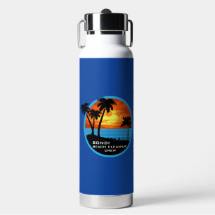 Bouteille D'eau Nettoyage de plage - Debout équipage bénévole