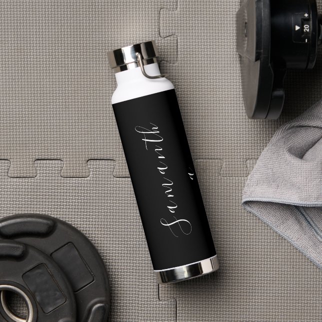 Bouteille D'eau Nom noir moderne écriture élégante (Salle de sport (pivotée))