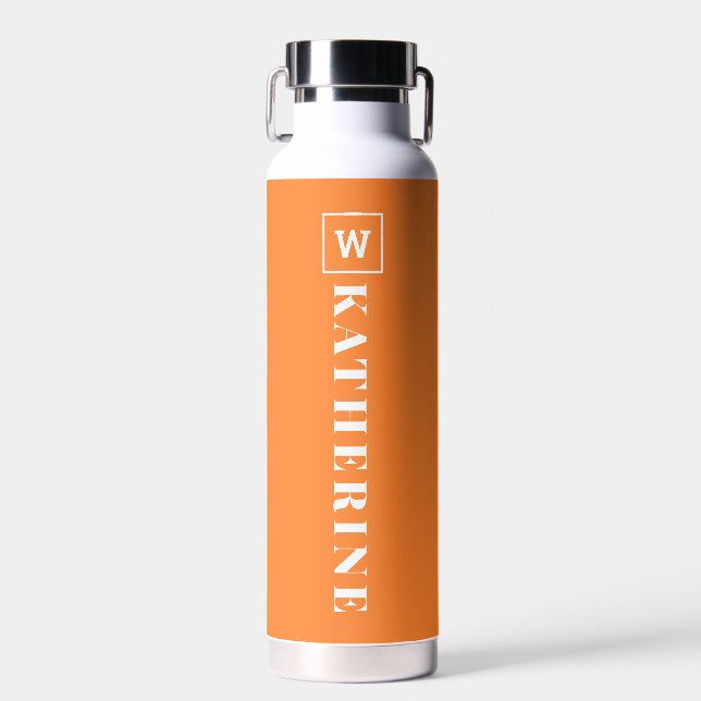 Bouteille D'eau Orange moderne Nom personnalisé Monogramme Simple (Avant)
