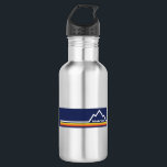 Bouteille D'eau Palisades Tahoe<br><div class="desc">Situé à la frontière entre la Californie et le Nevada,  dans le sud du lac Tahoe,  dans la chaîne de montagnes de la Sierra Nevada,  le Palisades Tahoe est l'une des plus grandes stations de ski et de snowboard d'Amérique. Ce grand design vintage a un look rétro.</div>