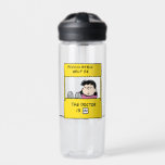 Bouteille D'eau Peanuts | Lucy & the Doctor Is In<br><div class="desc">Lucy is the crabby,  bossy and opinionated girl who bullies most other characters in the comic strip,  particularly Linus et Charlie Brown. Check out this cute Peanuts design featuring Lucy and her advice.</div>