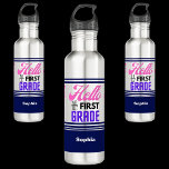 Bouteille D'eau Personnalisé Retour À L'École Première Année<br><div class="desc">Bouteille d'eau en acier inoxydable de première année personnalisée Retour à l'école Customisez-le avec votre nom pour un look chic girly unique.</div>