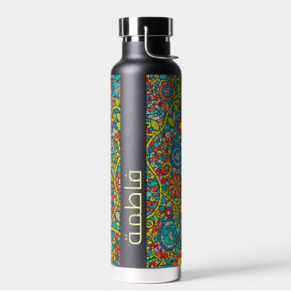 Bouteille d'eau personnalisée en mosaïque isolée s