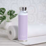 Bouteille D'eau PixDezines Pale Lilac Purple do-it-yourself Monogr<br><div class="desc">Bouteille d'eau PixDezines,  violet lilas pâle - do-it-yourself Couleur customisez-le avec votre police préférée. Copyright © 2022 PixDezines™. Tous droits réservés.</div>