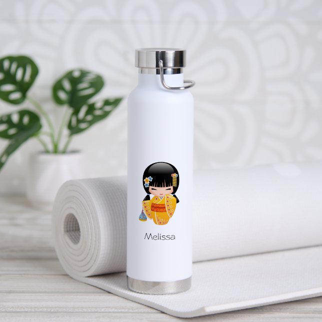 Bouteille D'eau Poupée d'été Kokeshi - Kimono Jaune Geisha Girl (Yoga (pivoté))