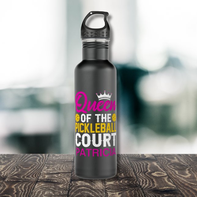 Bouteille D'eau Queen of the Pickleball Court Nom personnalisé (Add a name to personalize.  See collection for other items)