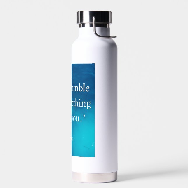 Bouteille D'eau Seneca : Concentrons-nous sur l'avenir, ne tombez  (Gauche)