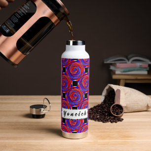 Bouteille D'eau Spirale contre le rouge et le bleu par Kenneth Yon