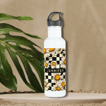 Bouteille D'eau Tableau de contrôle de la marguerite Super rétro N<br><div class="desc">Carte Retro Super Daisy Checkerboard Nom personnalisé Bouteille d'eau comporte un motif super de marguerite sur un arrière - plan motif en damier noir et blanc avec votre texte personnalisé ou nom personnalisé au centre. Parfait comme cadeau pour la famille et les amis pour Noël, anniversaire, fêtes, fête des mères,...</div>