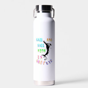 Bouteille D'eau Voile Et Voile Avec Un Oeil Infermé
