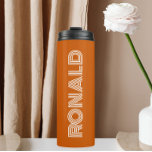 Bouteilles Isothermes Burange Orange Moderne Typographie Nom personnalis<br><div class="desc">Gardez les boissons chaudes et froides froides avec ce tondeuse thermique à la mode et isolée qui est une couleur orange brûlée avec le nom imprimé dans la typographie blanche et moderne. Modifiez votre tondeuse thermique et remplacez le nom par le nom souhaité. Parfait pour un cadeau d'anniversaire, cadeau de...</div>