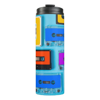 Bouteilles Isothermes Cassette Rétro : Collection Arrière - plan Bleue