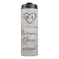 Charrettes sculptées Monogramme rustique Avenir Mm