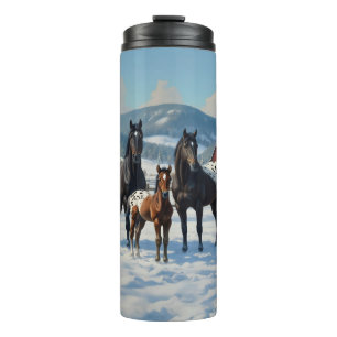 Bouteilles Isothermes Chevaux Appaloosa noirs sur une ferme en hiver