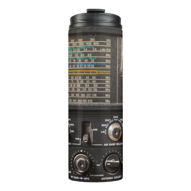 Bouteilles Isothermes Détails d'un ancien récepteur radio am (Devant)