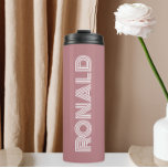 Bouteilles Isothermes Dusty Rose Typographie moderne Nom personnalisé<br><div class="desc">Gardez les boissons chaudes et froides froides dans ce tondeuse thermique à la mode et isolée qui est une couleur rose poussiéreuse avec le nom imprimé dans la typographie blanche et moderne. Modifiez votre tondeuse thermique et remplacez le nom par le nom souhaité. Parfait pour un cadeau d'anniversaire, cadeau de...</div>