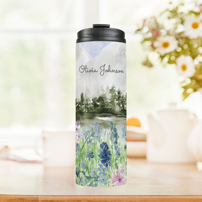 Bouteilles Isothermes Fleurs bleues violettes de meadow aquarelle monogr (In situ kitchen table)