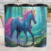 Forêt de chevaux mystiques aux crins colorés