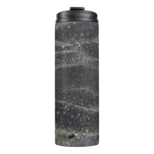 Bouteilles Isothermes Macro sable noir flou