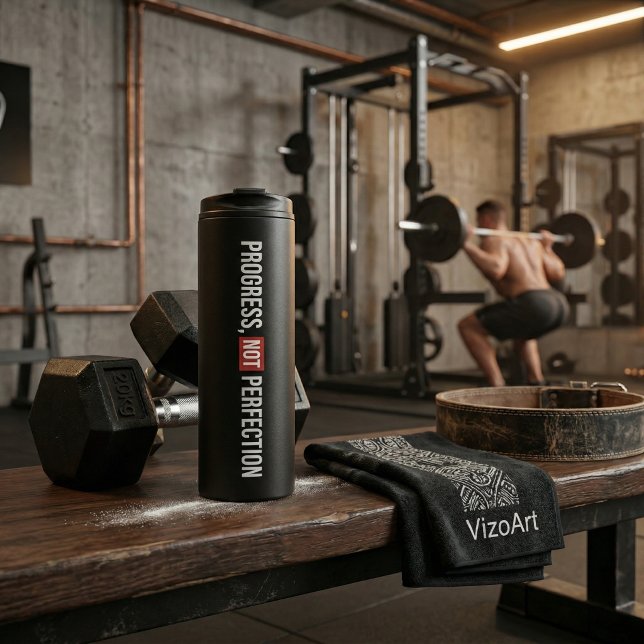 Bouteilles Isothermes Motivation Gym Progrès Pas Perfection (Progress Not Perfection. The ultimate gym tumbler by VizoArt Studio. Get yours and crush your goals!)