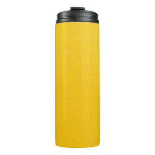 Bouteilles Isothermes Mur jaune peint