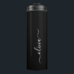 Bouteilles Isothermes Noir Blanc Moderne Minimaliste Élégant Monogramme<br><div class="desc">Découvrez notre collection minimaliste moderne de monogrammes noirs et blancs : Faites preuve de simplicité et de sophistication grâce à nos designs minimalistes, conçus pour élever votre style sans effort. Réalisée avec un oeil attentif pour l'esthétique moderne, cette collection présente des motifs noirs et blancs épurés accentués par des monogrammes...</div>