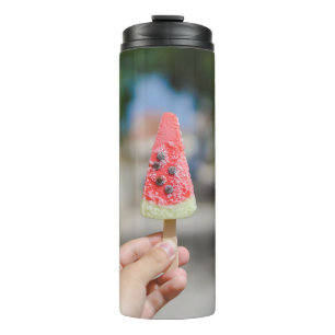 Bouteilles Isothermes Personne tenant du popsicle le matin