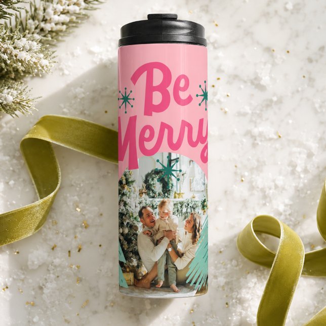 Bouteilles Isothermes Photo de sapin de Noël en gribouillis rose Joyeux  (Be Merry Pink Scribble Holiday Tree Arched Photo Thermal Tumbler)