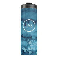 Sous l'eau de mer isolée tumbler bleu