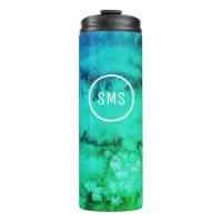 Sous l'eau de mer isolée tumbler bleu