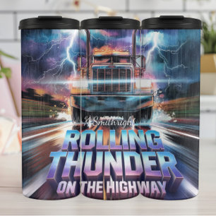 Bouteilles Isothermes Tonnerre roulant sur le camion routier