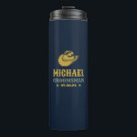 Bouteilles Isothermes Western Cowboy Casquette Personnalisé Élégant Groo<br><div class="desc">Cadeaux personnalisés pour groomsmen et meilleur homme avec le thème western cowboy. Décoré de casquette de cowboy avec police vintage occidentale. Le texte et la couleur arrière - plan sont modifiables à l'aide de l'outil de conception pour s'adapter à votre occasion. Obtenez ce cadeau de personnaliser pour les mariages, les...</div>