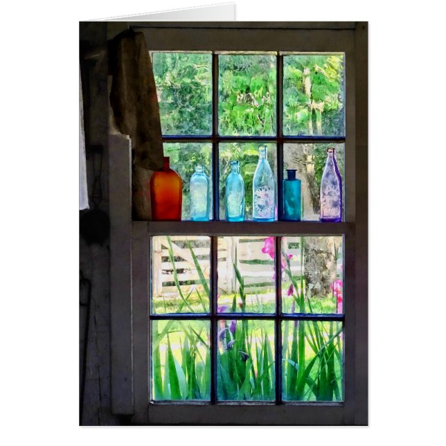 Bouteilles sur la fenêtre de cuisine (Devant)