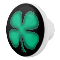 Bouton en céramique irlandais noir