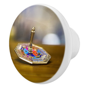Bouton De Porte En Céramique Cadeau de dreidel de Hanukkah SlipperyJoe à base o