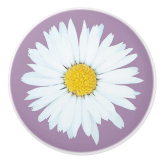 Bouton De Porte En Céramique Marguerite blanche simple sur le pourpre