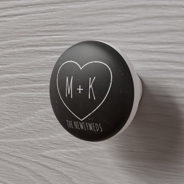 Bouton De Porte En Céramique Noir et Blanc Coeur Monogramme Nom Ceramic Knob (Add your initials to the chalkboard heart. You can add your name too)