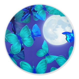 Bouton De Porte En Céramique Papillons et papillons de nuit dans un ciel bleu p