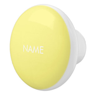 Bouton De Porte En Céramique Personnaliser avec nom, texte minimaliste jaune cl