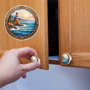 Bouton De Porte En Céramique Phare encadré sur une falaise