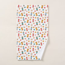 Boutons colorés et motifs de couture