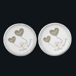 Boutons De Manchette 50e ballon d'or pour l'anniversaire du Mariage<br><div class="desc">50e anniversaire de mariage d'or liens avec la conception de ballon d'or. Chaque lien de menottes a de l'espace pour les noms du couple heureux et aussi pour le numéro anniversaire. Ces boutons de manchette personnalisés font un joli cadeau pour un mari, un père ou un grand-père qui se marie...</div>