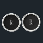 Boutons De Manchette Argent personnalisé Groomsmen initial Black II Cuf<br><div class="desc">Masculine sur mesure Police moderne Argent/Gris Initiale sur Liaisons arrière - plans noires.</div>