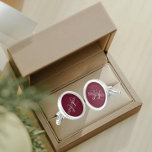Boutons De Manchette Monogramme stylisé couleur solide bordeaux<br><div class="desc">Une paire de liants ronds et plaqués d'argent sterling pour l'homme à la mode, assortis à sa tenue qui présentent une couleur bordeaux et tendance avec son nom imprimé en lettres coques blanches et supérieures et superposé avec des initiales blanches et stylisées. Personnalisez vos liens de menu en modifiant et...</div>