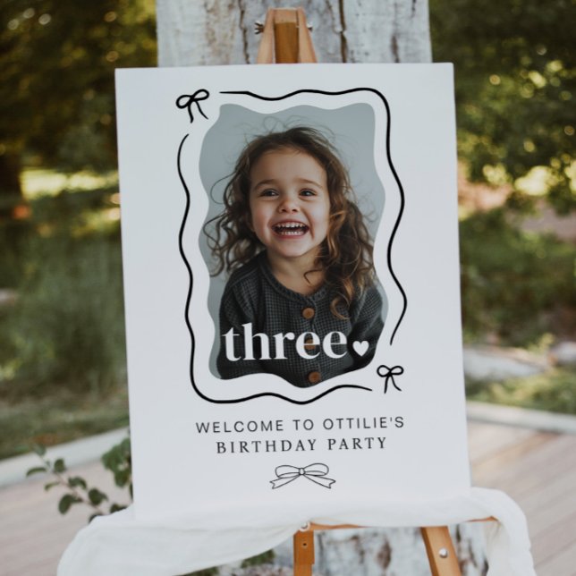 Bow Wavy Border Photo 3e Affiche de bienvenue d'an (Créateur téléchargé)