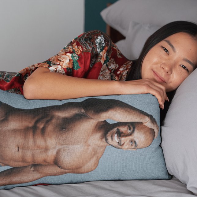 BOYFRIEND COUSSIN CUDDLE HUNK (Créateur téléchargé)