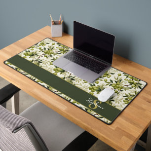 Branche d'olive verte méditerranéenne en monogramm