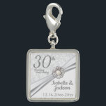 Breloque 30e anniversaire Pearl Keepsar<br><div class="desc">30th Pearl Mariage Anniversaire Charm Keepsaké prêt pour vous à personnaliser. REMARQUE : SEULEMENT CHANGER LES ZONES MODÈLES NÉCESSAIRES! 😀 Si nécessaire, vous pouvez supprimer le texte et commencer à ajouter le texte, la police et la taille de police que vous voulez. 📌 Si vous avez besoin d'une personnalisation plus...</div>