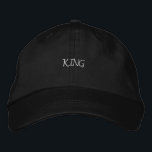 Brodée Casquette de roi noir avec Casquette de broderie é<br><div class="desc">Améliorez votre ensemble avec le Casquette Black Color King,  avec l'élégante broderie de texte "King". Ce casquette alternatif est fabriqué à partir de coton luxueux,  assurant un confort durable. Le bracelet réglable est parfait,  ce qui en fait un choix sophistiqué pour toute occasion ou événement.</div>